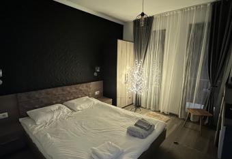 Metro Hotel has Balcony rooms