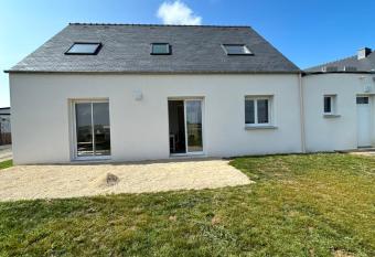 Maison neuve has Balcony rooms