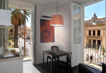 Kalote  Apartments allows 18 year olds to book a room