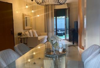 Appartamento con Giardino has Balcony rooms