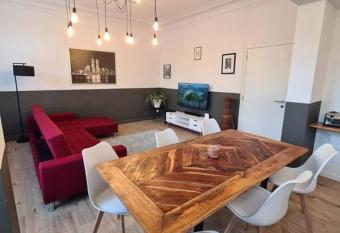 Duplex dans le centre d Heusy has Balcony rooms