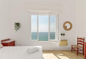 Beautiful house in front of the Mediterranean Sea has Balcony rooms