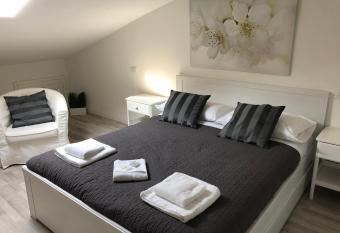 Les Suites di Verona has Balcony rooms