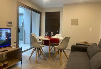 Dpto excelente zona de Godoy Cruz has Balcony rooms