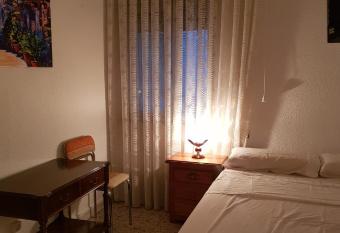 Private Room with Queen Bed allows 18 year olds to book a room