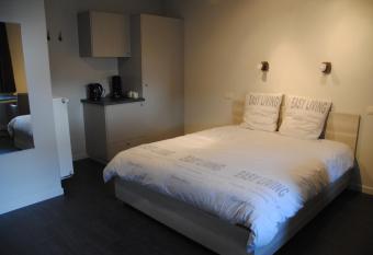 B&B De Oude Winning allows 18 year olds to book a room