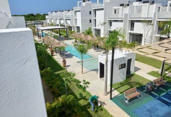 Casa Downtown has rooms with a private hot tub