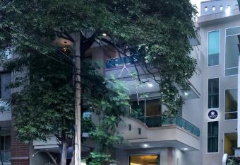 Posh Classic has Smoking/Balcony rooms