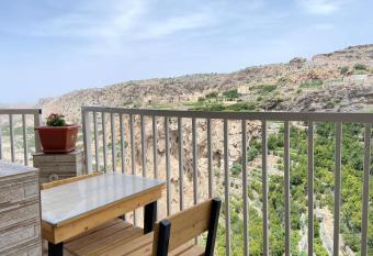                           ALSHARAF has Balcony rooms