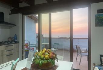 I TRAMONTI has Balcony rooms