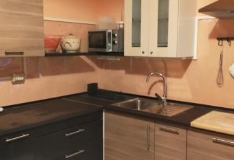 Appartamento Varese allows 18 year olds to book a room