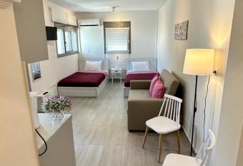 Harihara Guesthouse has Balcony rooms