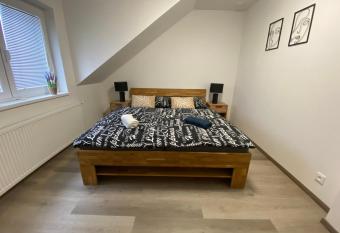   ern   r    e - Apartm  n 6 has Balcony rooms