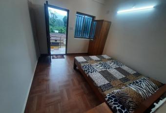 Paadi Inn has Balcony rooms