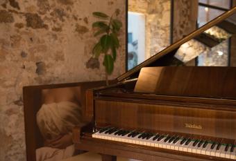 Special apartment in Noto has rooms with a private hot tub