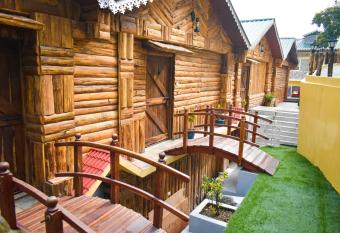 La Das Treetops has Balcony rooms