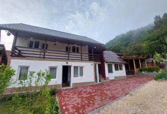 Casa Alexandra Jr has Balcony rooms