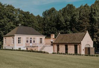 Sollebos has Balcony rooms