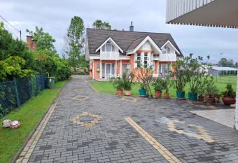 Alinka Apartmanh  z has Balcony rooms