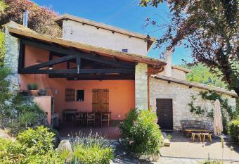 Forca de Cerro has Balcony rooms