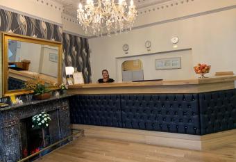 Whites Hotel has Balcony rooms