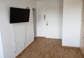 Appartement f1 has Balcony rooms