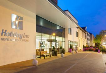 Holiday Inn Newcastle-Jesmond, an IHG Hotel allows 18 year olds to book a room
