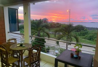 Hospedaje Vacacional La Pir  mide has Balcony rooms