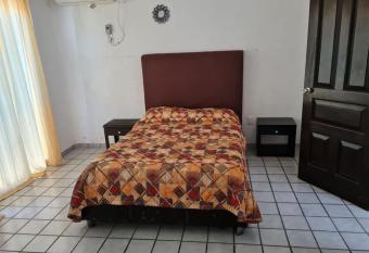 Casa en Club Santiago allows 18 year olds to book a room