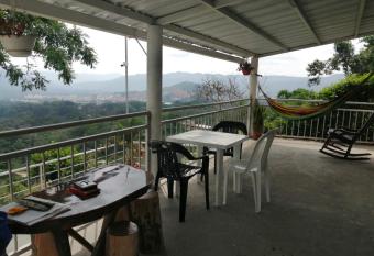 Casa campestre con piscina, barbacoa, kiosco y m  s has Balcony rooms