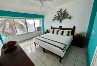 Departamento con vista al mar. allows 18 year olds to book a room