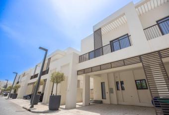 Luxury 3 bdr Villa by the sea 54 has Balcony rooms