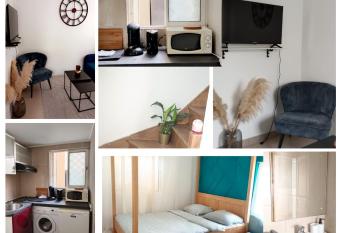 MISSYT DUPLEX COLOMBES PROCHE PARIS ET LA D  FENSE has Balcony rooms