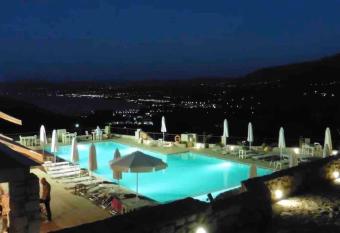 Studio with amazing view has Balcony rooms