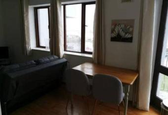 Brinkwater 16 has Balcony rooms