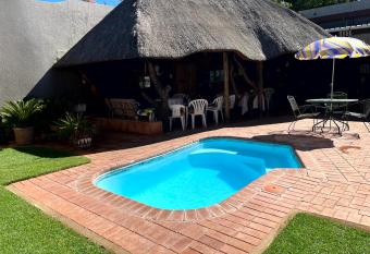 QUESTHOUSE SHALOM allows 18 year olds to book a room