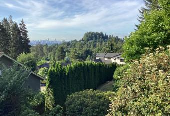 Cozy Home Villa A has Balcony rooms