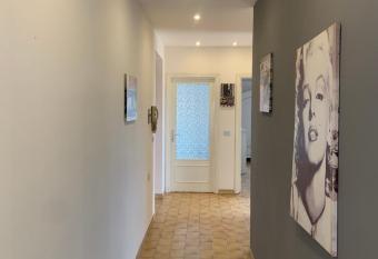 Appartamento Chiara has Balcony rooms