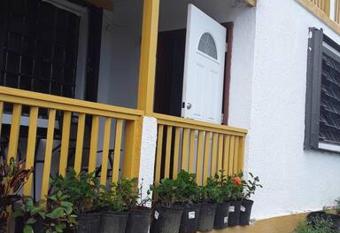 Catherine s Retreat has Balcony rooms