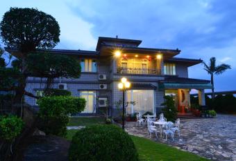 Yunju House has rooms with a private hot tub