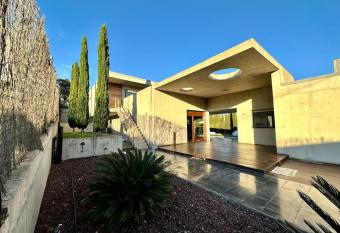 La villa de Berl  n has rooms with a private hot tub