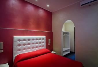 Londrino Sanremo allows 18 year olds to book a room