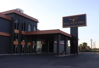 Historic Cow Palace Inn has Balcony rooms