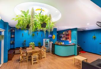 BGW Phuket Hostel has Balcony rooms