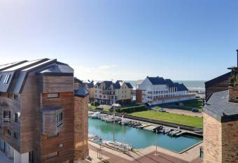 Cosy Deauville has Balcony rooms
