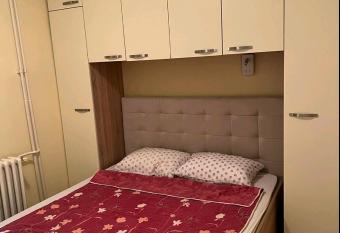 Compact appartment near ZOO and City Park has rooms with a private hot tub