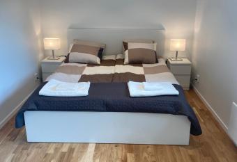 Nice guest house 1-3 has Balcony rooms