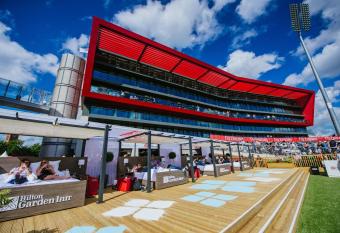 Hilton Garden Inn Manchester Emirates Old Trafford has Balcony rooms