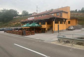 Motel Rudnicki Konak has Smoking/Balcony rooms