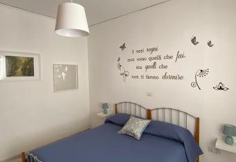 Casa Matilde has Balcony rooms